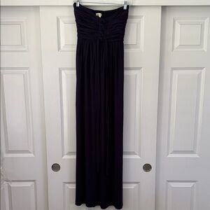 Catwalk Studio Elegant Navy Maxi Dress. Size: L NWOT ✨